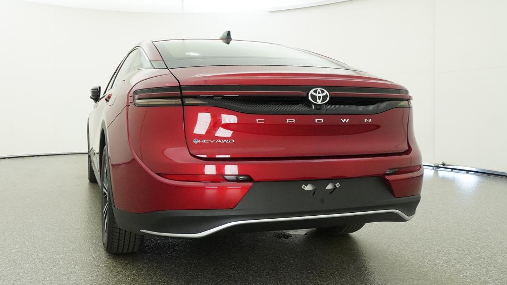 New 2026 Finish Line Red <sup>1</sup> Toyota  XLE image 19