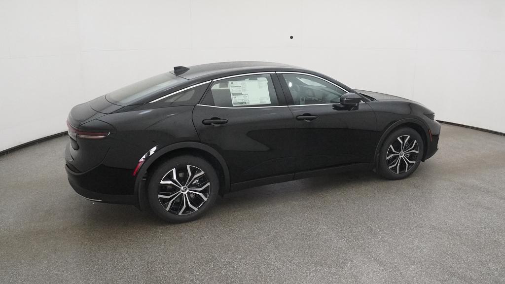 2026 Toyota Crown XLE photo 3