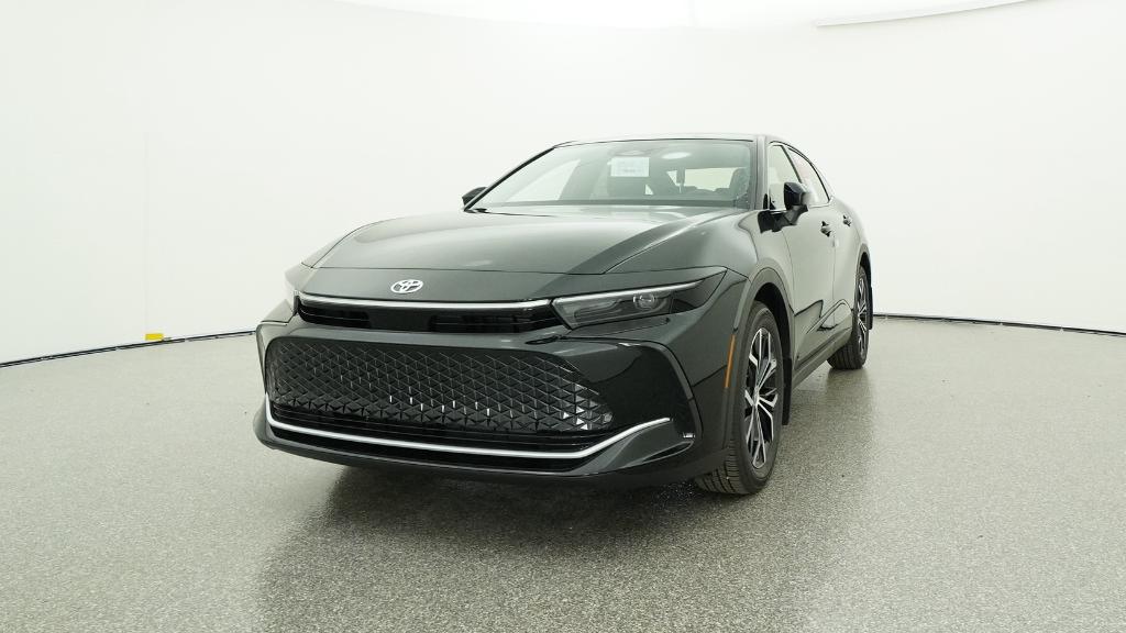 2026 Toyota Crown XLE photo 4