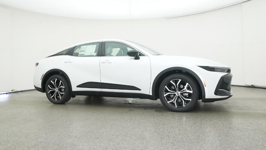 2026 Toyota Crown Limited photo 3