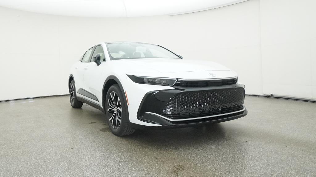 2026 Toyota Crown Limited photo 4