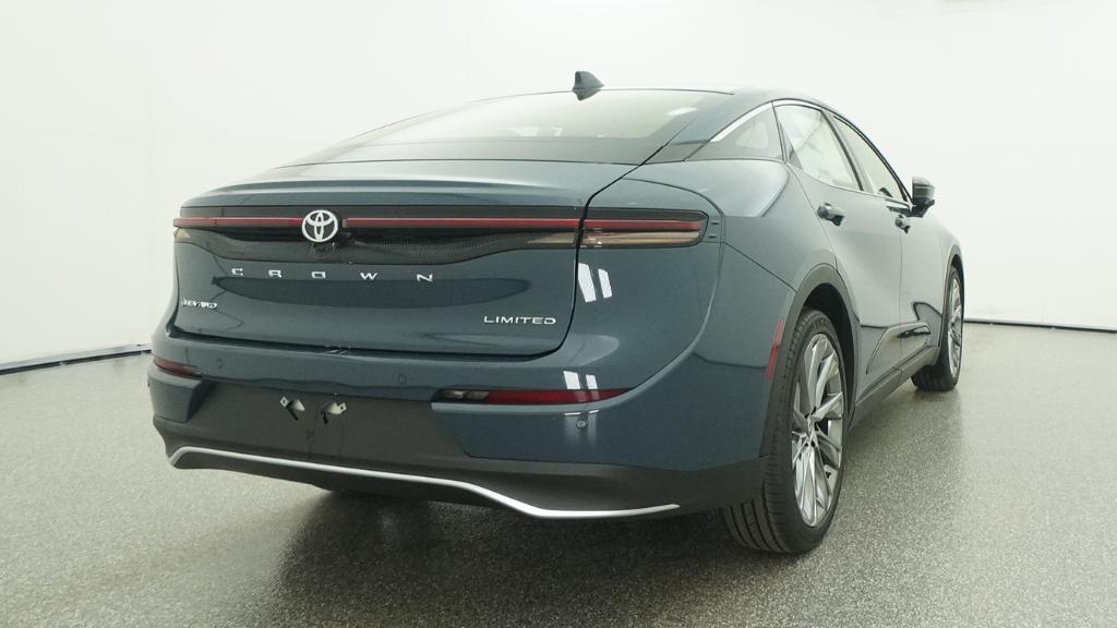 New 2026 Toyota Crown 4D Sedan