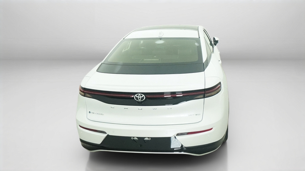 New 2027 Oxygen White <sup>1</sup> Toyota  Limited image 44