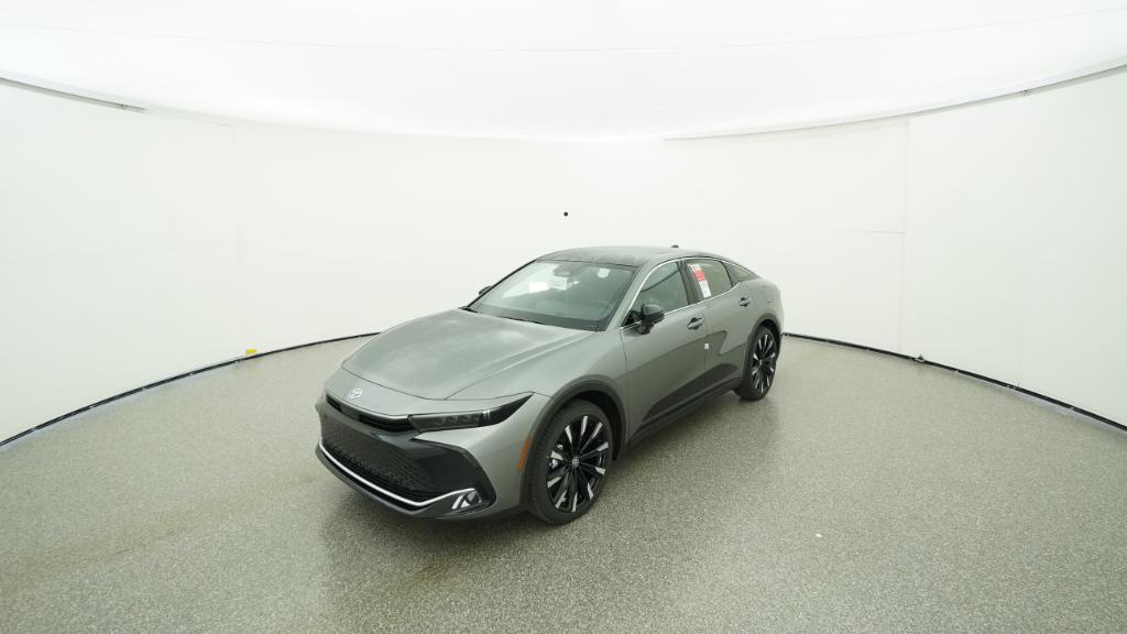 2026 Toyota Crown Platinum's photo