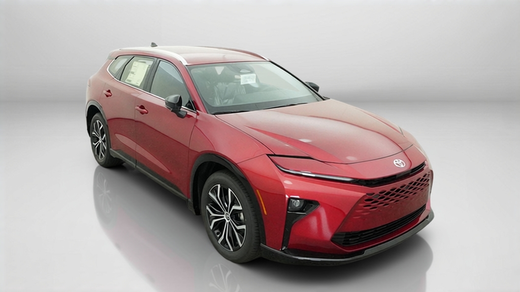 2026 Toyota Crown Signia XLE SUV Slide 13
