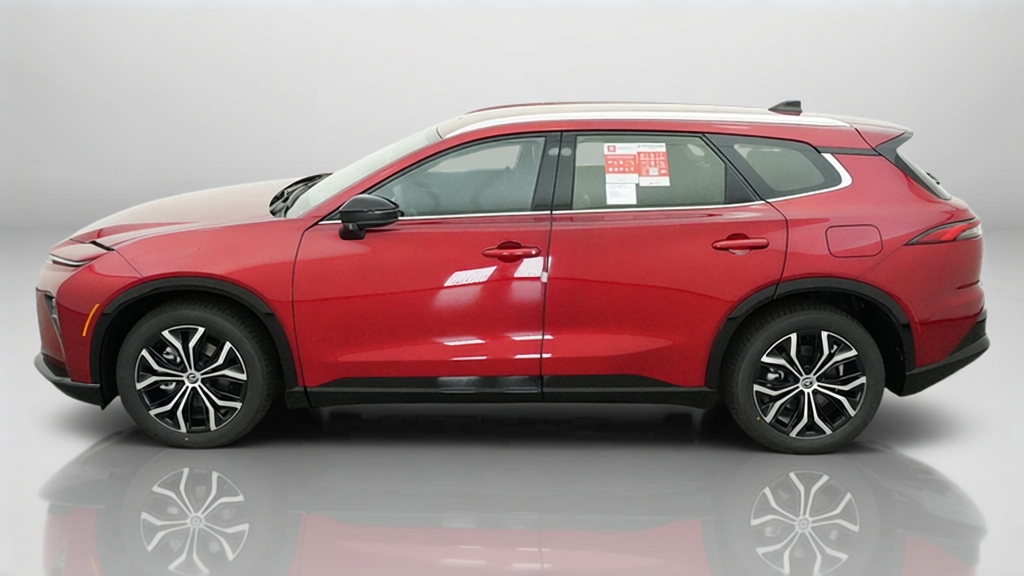 New 2026 Finish Line Red <sup>1</sup> Toyota  XLE image 2
