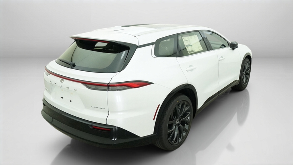 2026 Toyota Crown Signia LIMITED SUV Slide 9