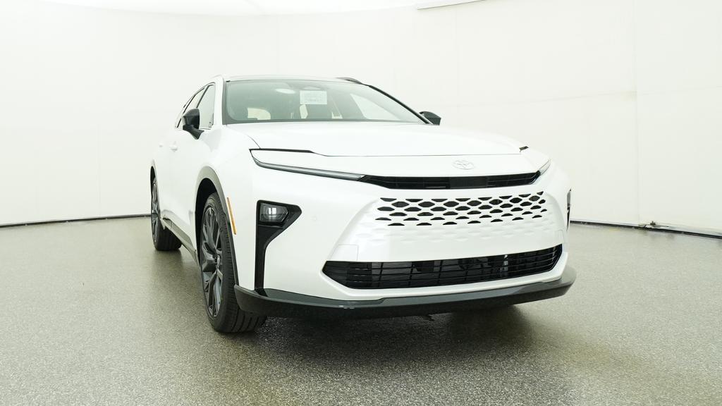 New 2026 Oxygen White <sup>1</sup> Toyota  Limited image 18