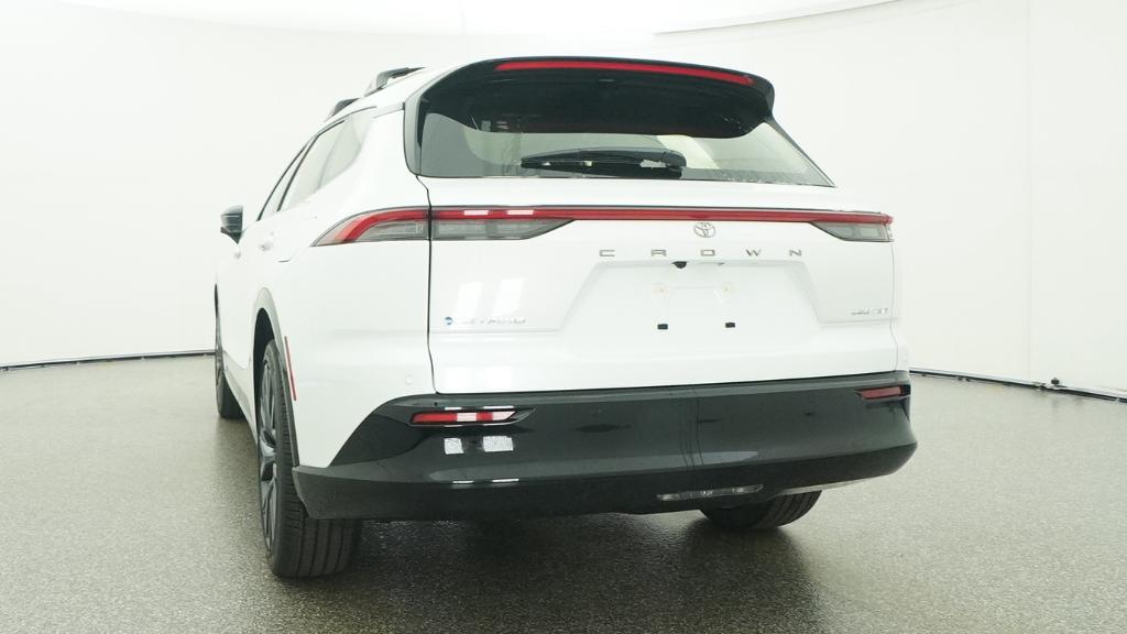 New 2026 Toyota Crown Signia 4D Sport Utility