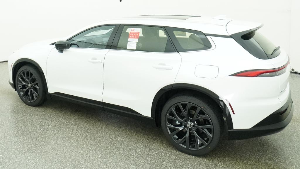 New 2026 Oxygen White Toyota Limited image 28
