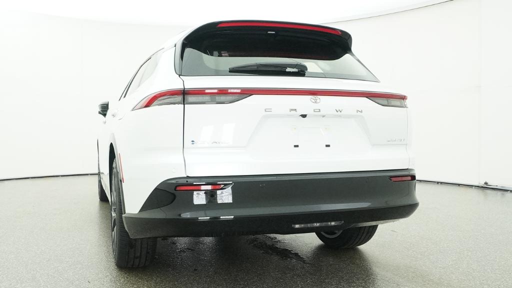 New 2026 Oxygen White Toyota Limited image 37