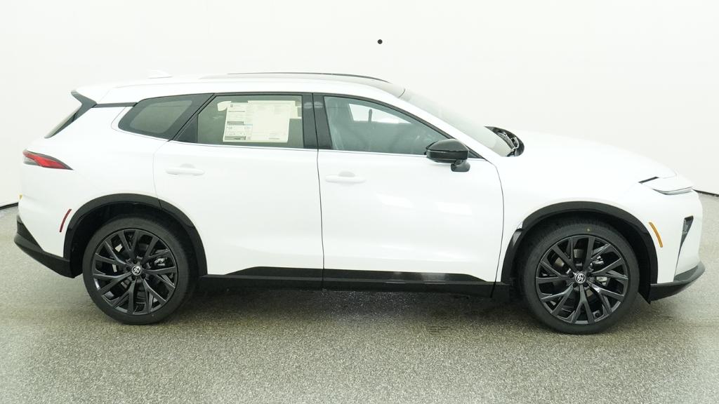New 2026 Oxygen White Toyota Limited image 24