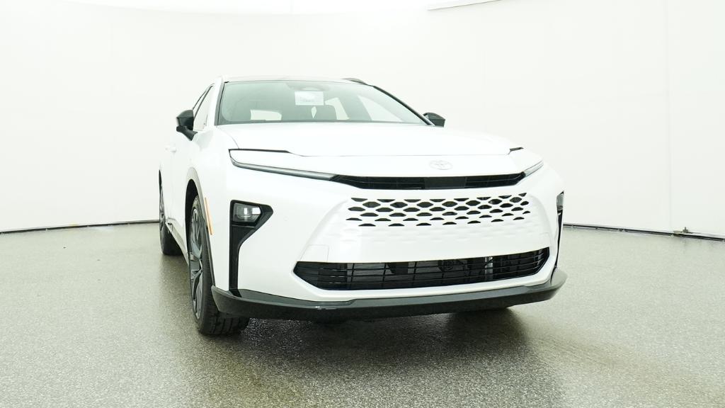 New 2026 Oxygen White Toyota Limited image 34