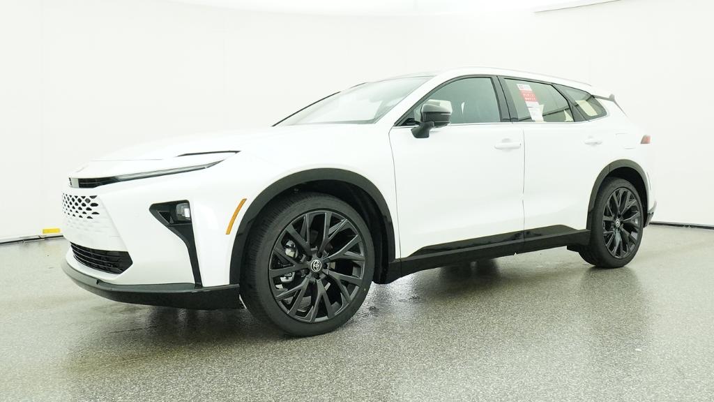 New 2026 Oxygen White Toyota Limited image 22