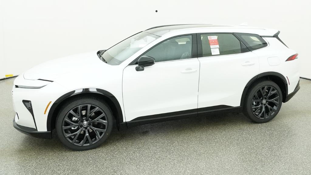New 2026 Oxygen White Toyota Limited image 35