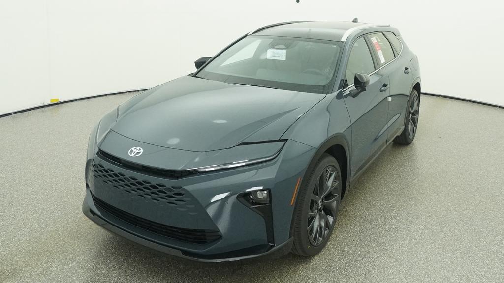 View vehicle photo 2