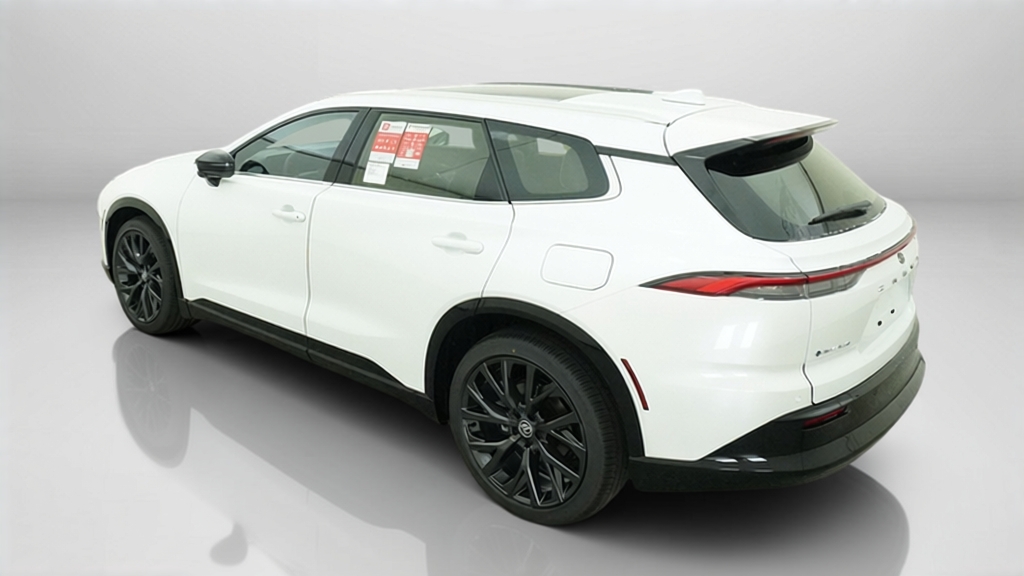 New 2026 Oxygen White <sup>1</sup> Toyota  Limited image 14