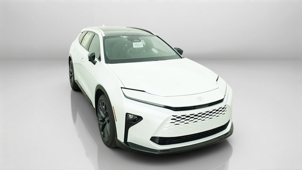 New 2026 Oxygen White <sup>1</sup> Toyota  Limited image 4