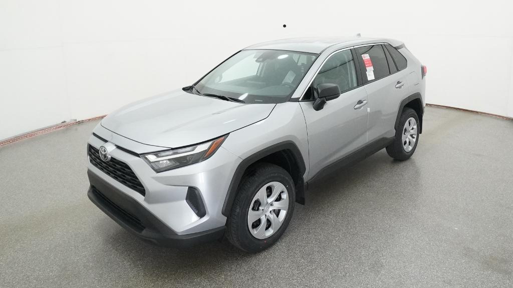 2025 Toyota RAV4 LE's photo