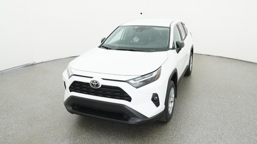 2025 Toyota RAV4 LE photo 4