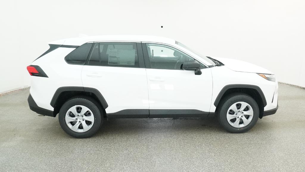 2025 Toyota RAV4 LE photo 23