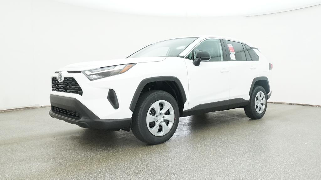 2025 Toyota RAV4 LE photo 4