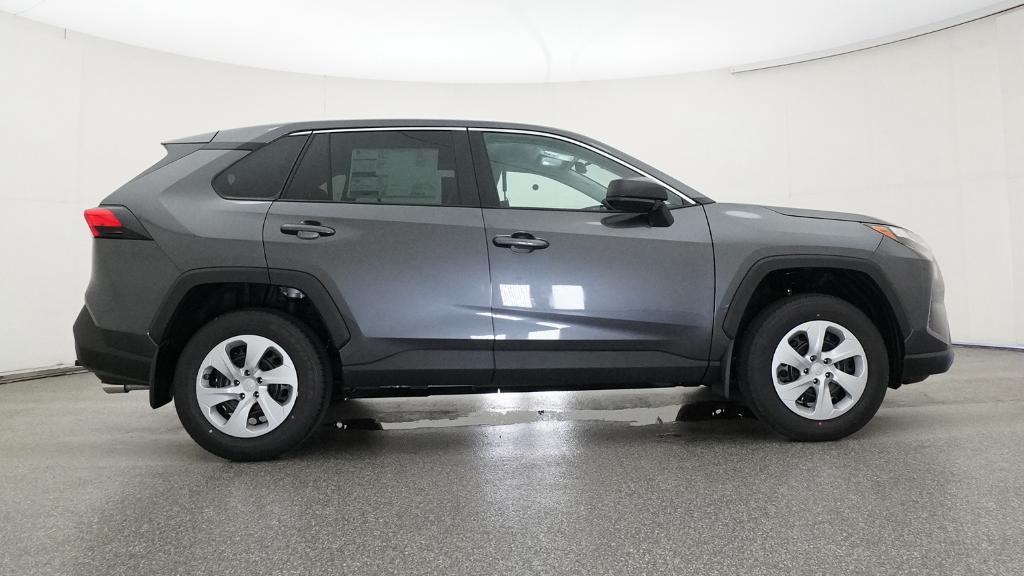 2025 Toyota RAV4 LE photo 26