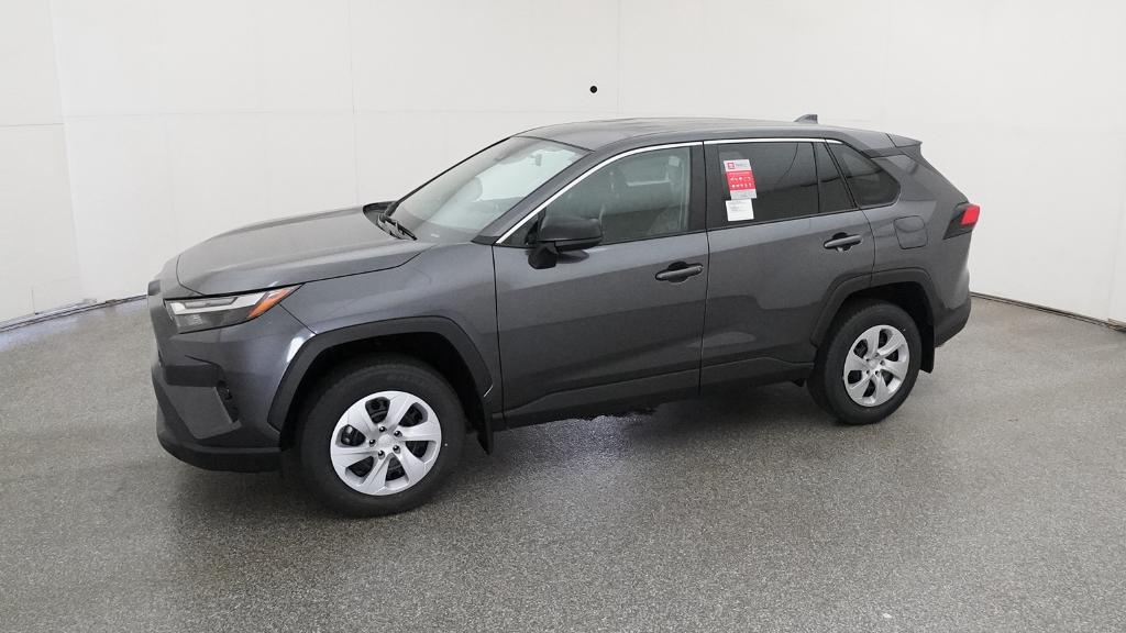 2025 Toyota RAV4 LE photo 7