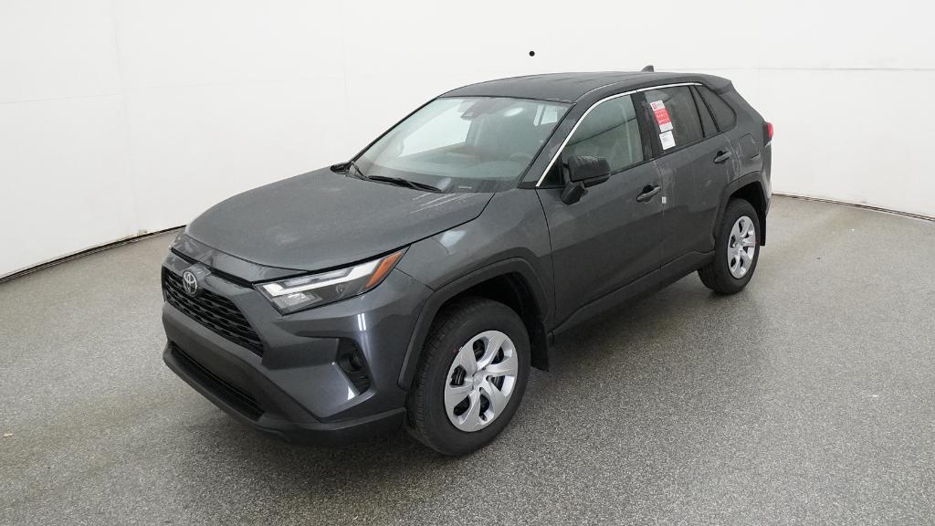 2025 Toyota RAV4 LE's photo