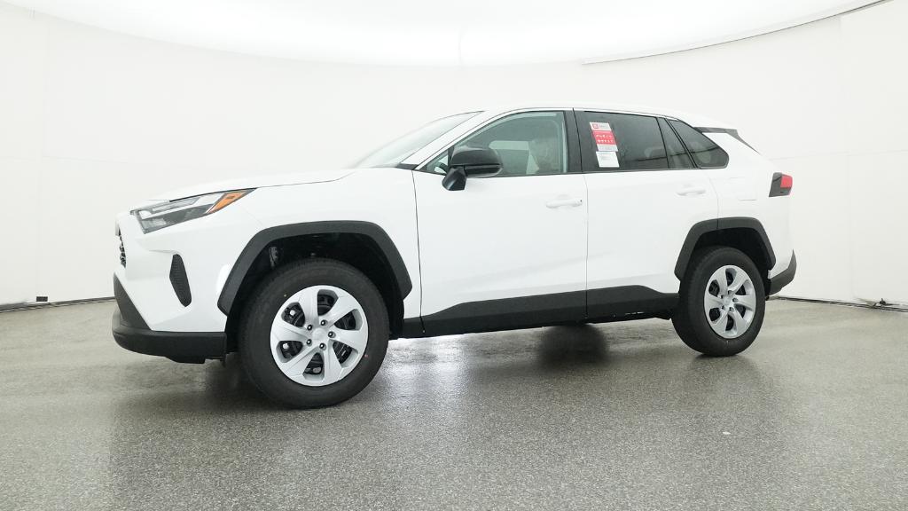 2025 Toyota RAV4 LE photo 5