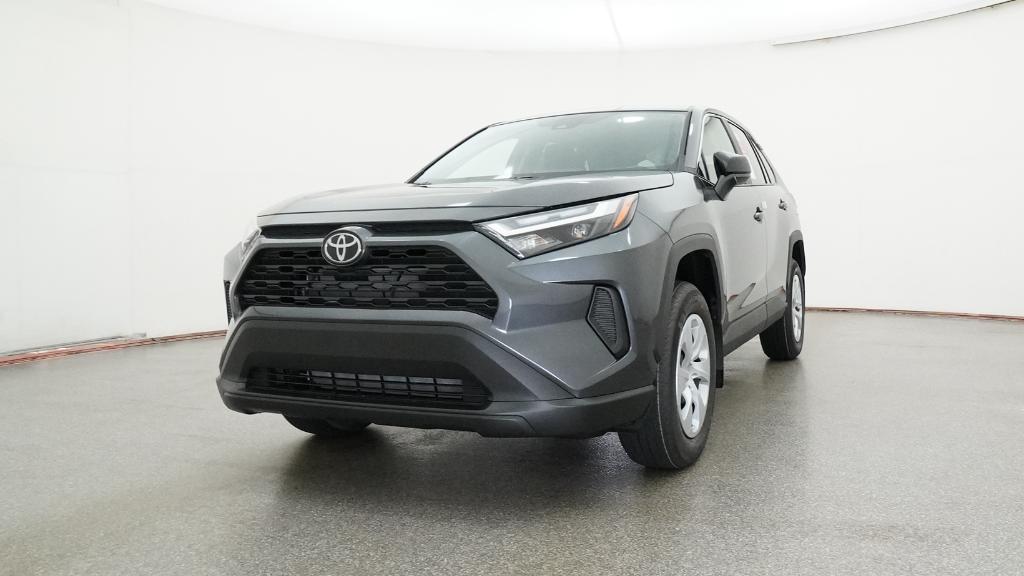 2025 Toyota RAV4 LE photo 4