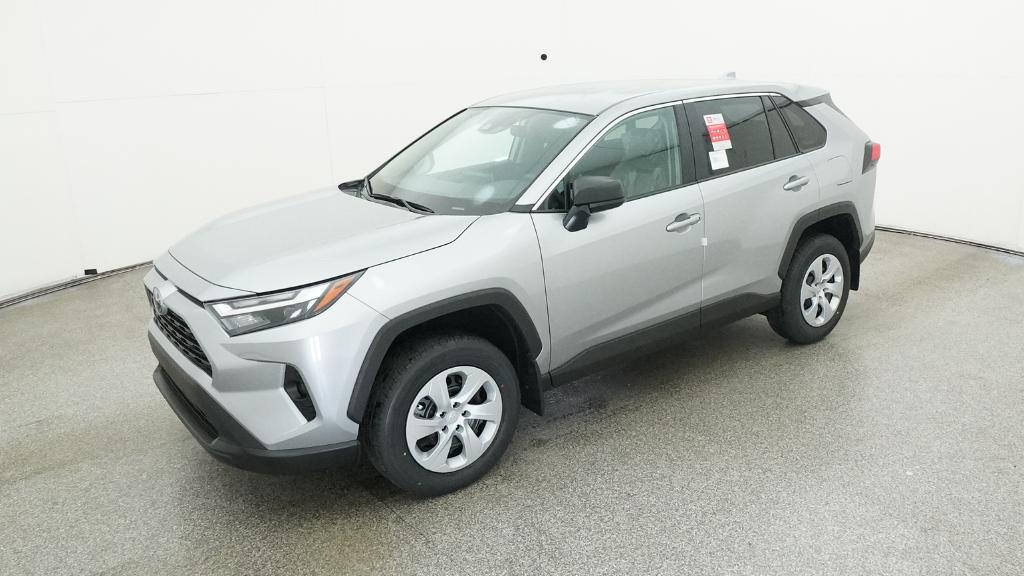 2025 Toyota RAV4 LE's photo