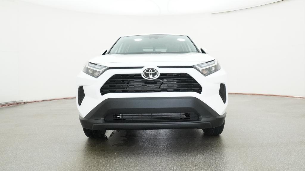 2025 Toyota RAV4 LE photo 2