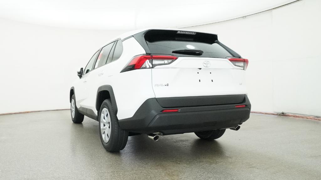 2025 Toyota RAV4 LE photo 14