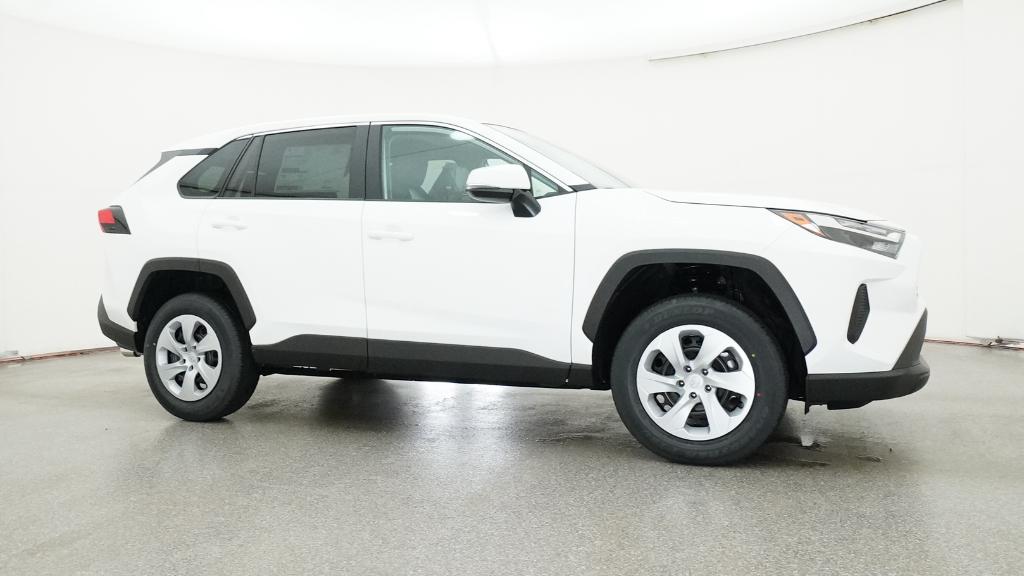 2025 Toyota RAV4 LE photo 27