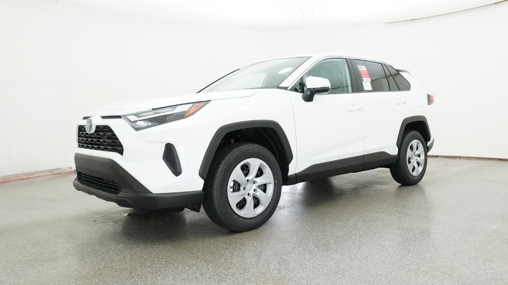 2025 Toyota RAV4 LE photo 5