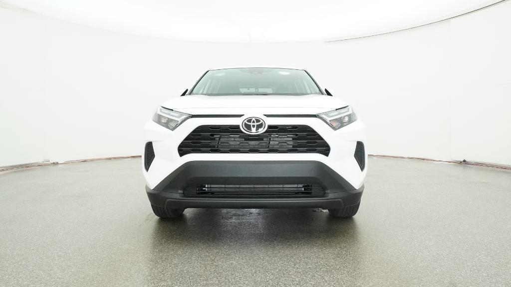 2025 Toyota RAV4 LE photo 3