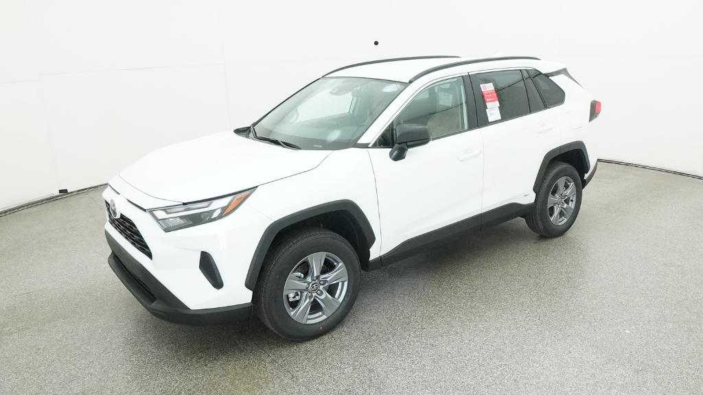 2025 Toyota RAV4 LE's photo