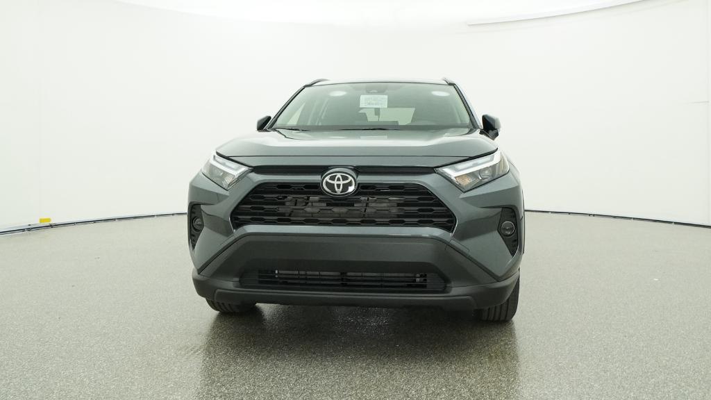 2025 Toyota RAV4 Hybrid LE photo 3