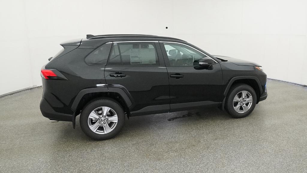 2025 Toyota RAV4 XLE photo 24