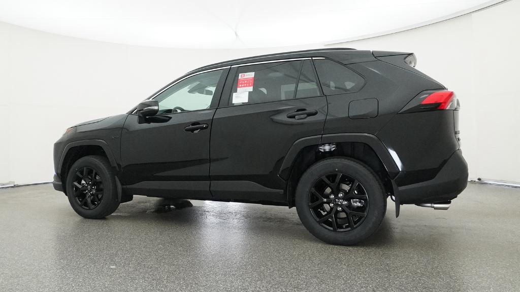 2025 Toyota RAV4 XLE photo 8