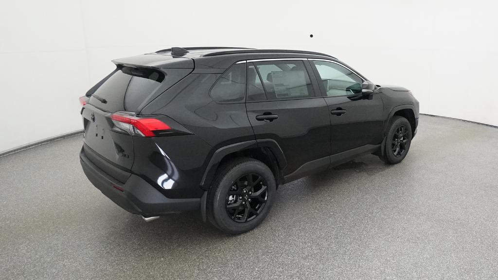 2025 Toyota RAV4 XLE photo 18