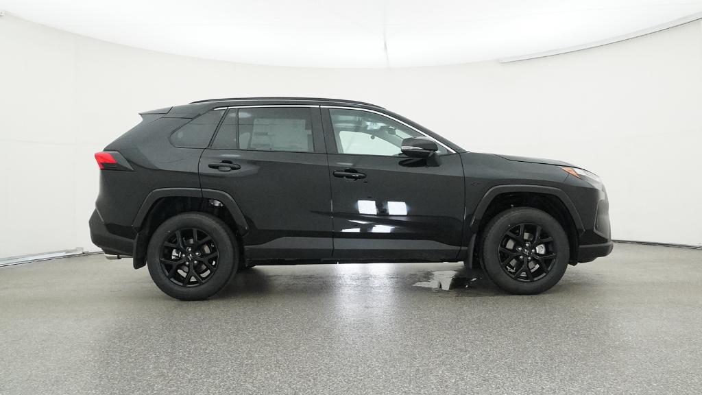 2025 Toyota RAV4 XLE photo 22