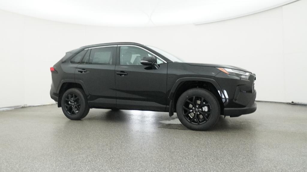 2025 Toyota RAV4 XLE photo 24