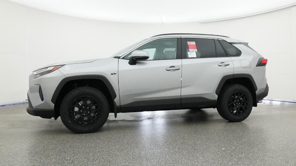 2025 Toyota RAV4 XLE photo 2