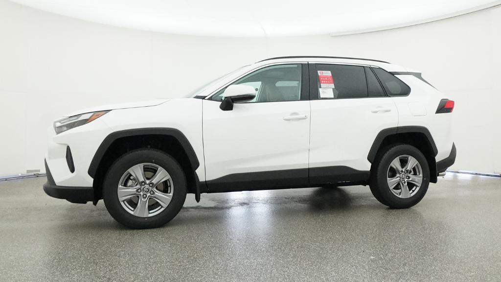 2025 Toyota RAV4 XLE photo 2
