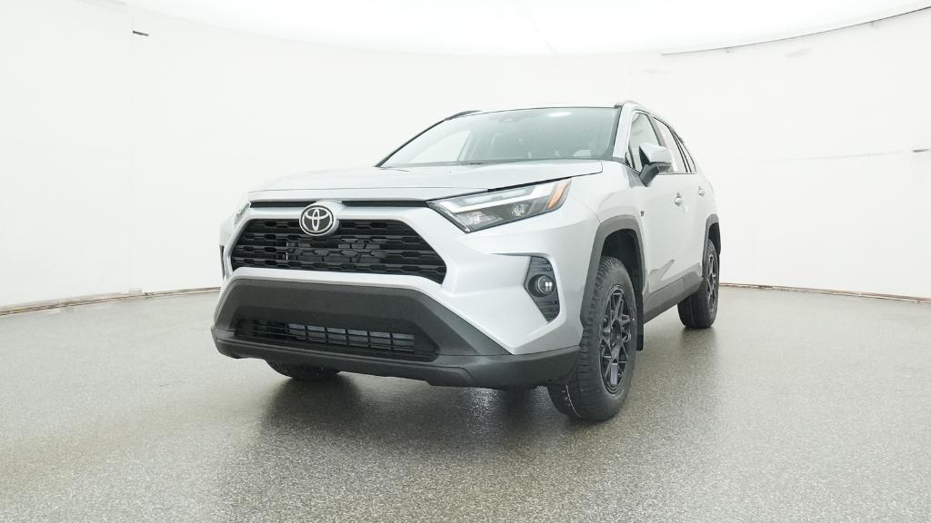 2025 Toyota RAV4 XLE photo 3