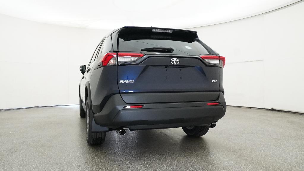2025 Toyota RAV4 XLE photo 14