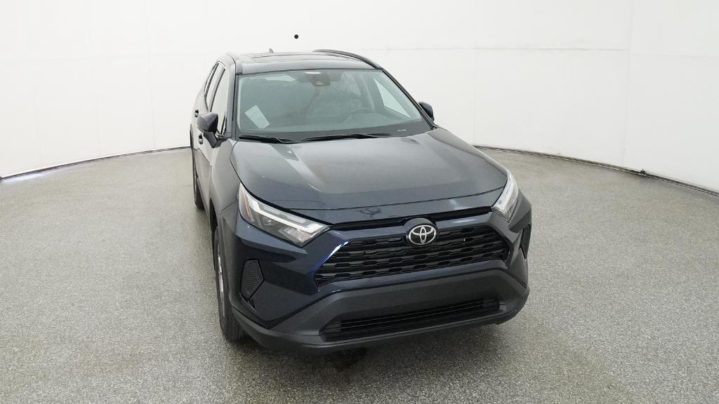 2025 Toyota RAV4 XLE photo 31