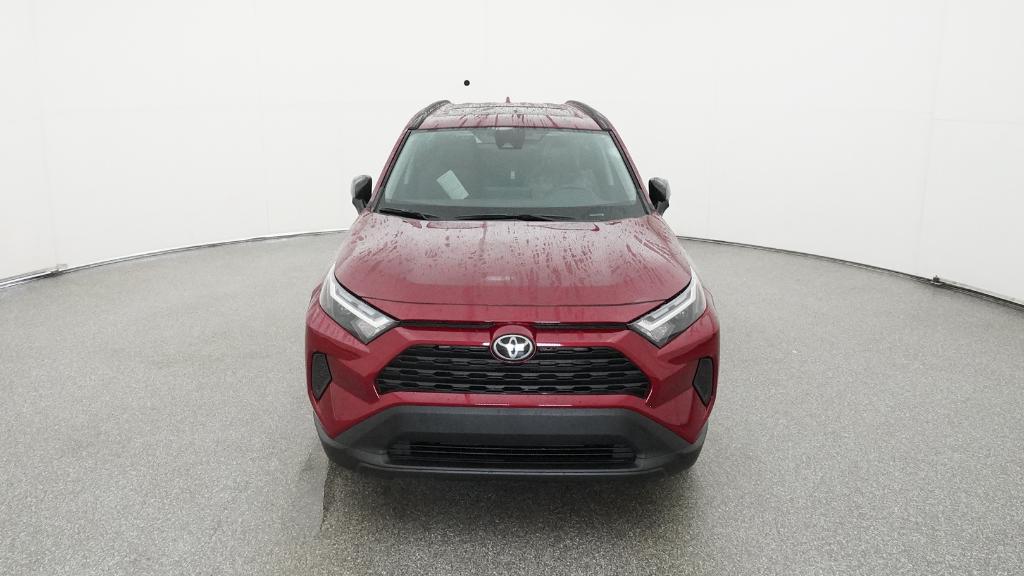 2025 Toyota RAV4 XLE photo 2
